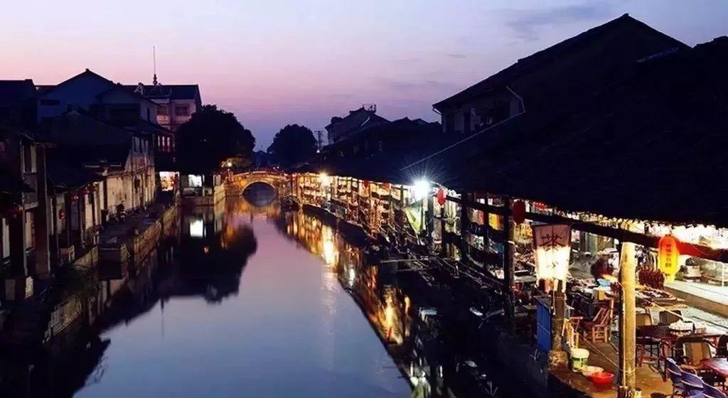 美媒：空中掉门波音客机或出厂时就缺螺栓